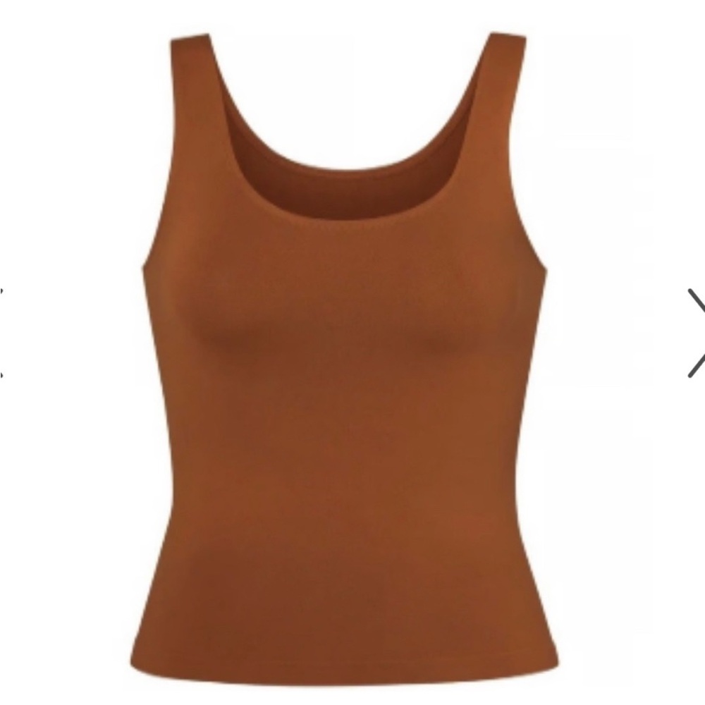 SKIMS Soft Smoothing Tank - Copper
